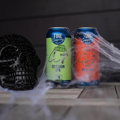 HAPPY HALLO-WEEKEND 👻🎃

What are you dressing up as this year? Describe it in emojis for bonus points 😎